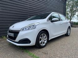 White Used 2017 Peugeot 208 Active Hatchback | £4,995 (Fair price)