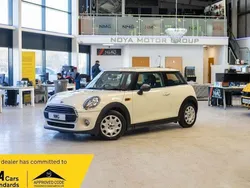 White Used 2016 Mini ONE Hatch Hatchback | £5,549 (Fair price)