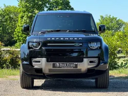Black Used 2025 Land Rover Defender HSE Dynamic SUV | £69,799 (Good price)