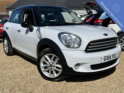 White Used 2014 Mini Cooper Countryman SUV | £7,495 (Fair price)