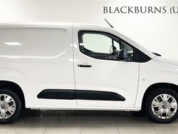 White Used 2021 Vauxhall Combo Sportive MPV | £6,840 (Fair price)