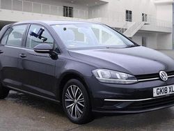 Black Used 2018 VW Golf VII SE Hatchback | £9,290 (Fair price)
