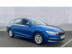 Blue Used 2025 Skoda Octavia SE Technology Estate | £25,450 (Fair price)