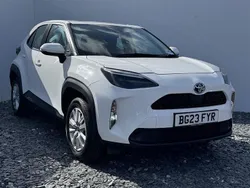 White Used 2023 Toyota Yaris Cross SUV | £16,695 (Good price)