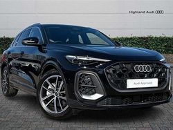 Black Used 2025 Audi Q5 Advanced SUV | £53,495