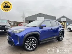 Blue Used 2022 Toyota Yaris Design SUV | £21,899 (Fair price)
