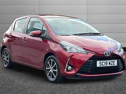 Red Used 2019 Toyota Yaris Hybrid Hatchback | £14,695 (Fair price)
