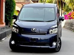 Used 2010 Toyota Voxy Edition MPV | £5,990 (Good price)