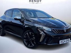 Diamond black Used 2024 Renault Clio V Techno Hatchback | £18,199 (Fair price)