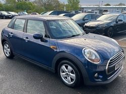 Blue Used 2016 Mini One D Hatch Hatchback | £6,999 (Fair price)