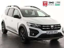 White Used 2023 Dacia Jogger Extreme MPV | £14,995 (Good price)
