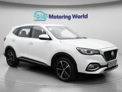 White Used 2022 MG HS Exclusive SUV | £14,700 (Fair price)