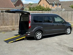 Grey Used 2017 Ford Grand Tourneo Connect Titanium MPV | £13,995 (Good price)