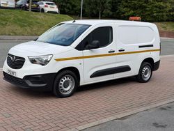 White Used 2021 Vauxhall Combo MPV | £6,750 (Good price)