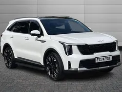 White pearl Used 2024 Kia Sorento 2 SUV | £41,990 (Fair price)