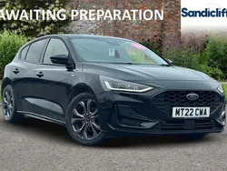 Agate black (premium paint) Used 2021 Ford Focus ST-Line Hatchback | £13,823 (Fair price)