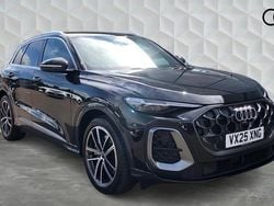 Black Used 2025 Audi Q5 Advanced SUV | £49,950 (Expensive)