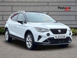 White Used 2023 Seat Arona FR SUV | £14,990 (Fair price)