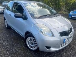 Silver Used 2007 Toyota Yaris T2 Hatchback | £1,375 (Fair price)