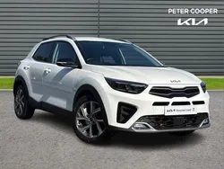 White Used 2022 Kia Stonic 2 SUV | £14,994 (Fair price)