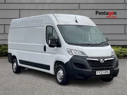 Kaolin white Used 2023 Vauxhall Movano S Van | £18,995 (Fair price)