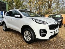 White Used 2017 Kia Sportage SUV | £8,495 (Fair price)