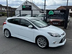 White Used 2014 Ford Focus Zetec Hatchback | £4,950 (Fair price)