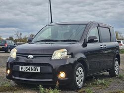 White Used 2014 Toyota Sienta MPV | £6,499