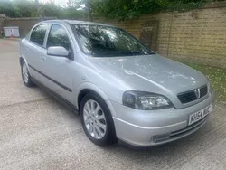 Silver Used 2004 Vauxhall Astra Sport Hatchback | £1,995 (Fair price)