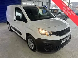 White Used 2021 Peugeot Partner Premium MPV | £9,995 (Fair price)
