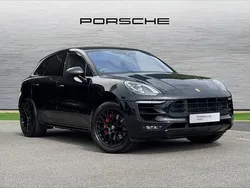 Jet black metallic Used 2016 Porsche Macan SUV | £38,900