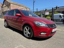 Red Used 2010 Kia Ceed 3 Estate | £1,995 (Super price)