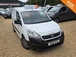 White Used 2016 Peugeot Partner S MPV | £3,995