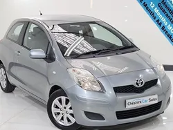 Silver Used 2009 Toyota Yaris Hatchback | £2,495 (Expensive)