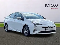 White Used 2018 Toyota Prius Active Hatchback | £12,800 (Good price)