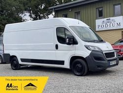 White Used 2017 Peugeot Boxer Van | £9,490 (Super price)
