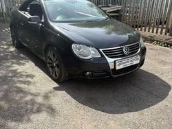 Black Used 2008 VW Eos Sport Cabriolet | £1,695 (Fair price)