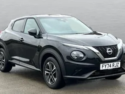 Pearl black Used 2024 Nissan Juke N-Connecta SUV | £18,705 (Fair price)