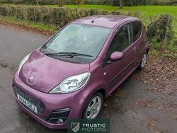 Purple Used 2014 Peugeot 107 Allure Hatchback | £2,595 (Fair price)