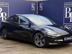 Black Used 2022 Tesla Model 3 RWD Sedan | £20,899 (Fair price)