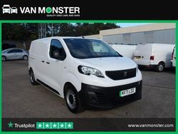 White Used 2022 Peugeot e-Expert Van | £12,198