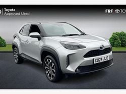 Used 2025 Toyota Yaris Hybrid Design Estate | £22,390 (Good price)