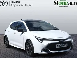 White Used 2025 Toyota Corolla Hatchback | £28,000 (Expensive)