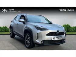 Silver Used 2023 Toyota Yaris Hybrid SUV | £23,345 (A bit pricey)