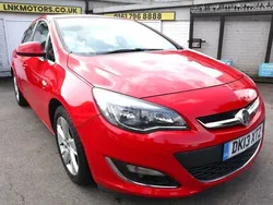 Red Used 2013 Vauxhall Astra SRi Hatchback | £4,395 (Fair price)