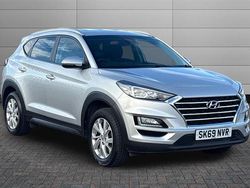 Platinum silver Used 2019 Hyundai Tucson SE SUV | £13,490 (Good price)