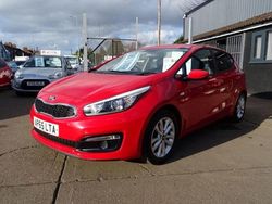 Red Used 2016 Kia Ceed Hatchback | £3,995 (Good price)