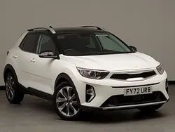 White Used 2022 Kia Stonic 4 SUV | £16,298 (Fair price)