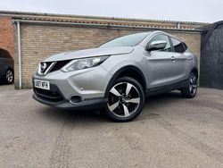 Silver Used 2017 Nissan Qashqai N-Connecta SUV | £8,775 (Fair price)