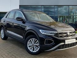 Deep black pearl Used 2023 VW T-Roc Life SUV | £19,233 (Fair price)